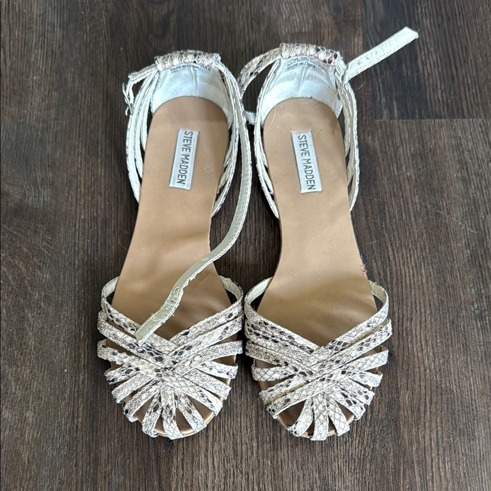 Steve Madden Women's Cream Sandals
